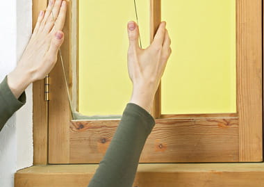 Замена стекол в деревянных окнах